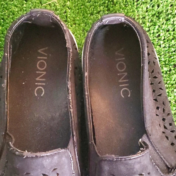 Vionic Splendid Midi Perf 356 Slip On Sneaker Black Suede Perforated - Picture 4 of 10